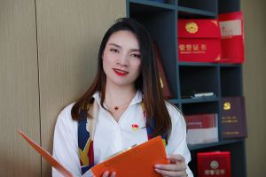 JIANGNAN.COM江南体育(中国大陆)科技公司集团总裁陈文舒荣任粤港澳大湾区经济文化促进会副会长